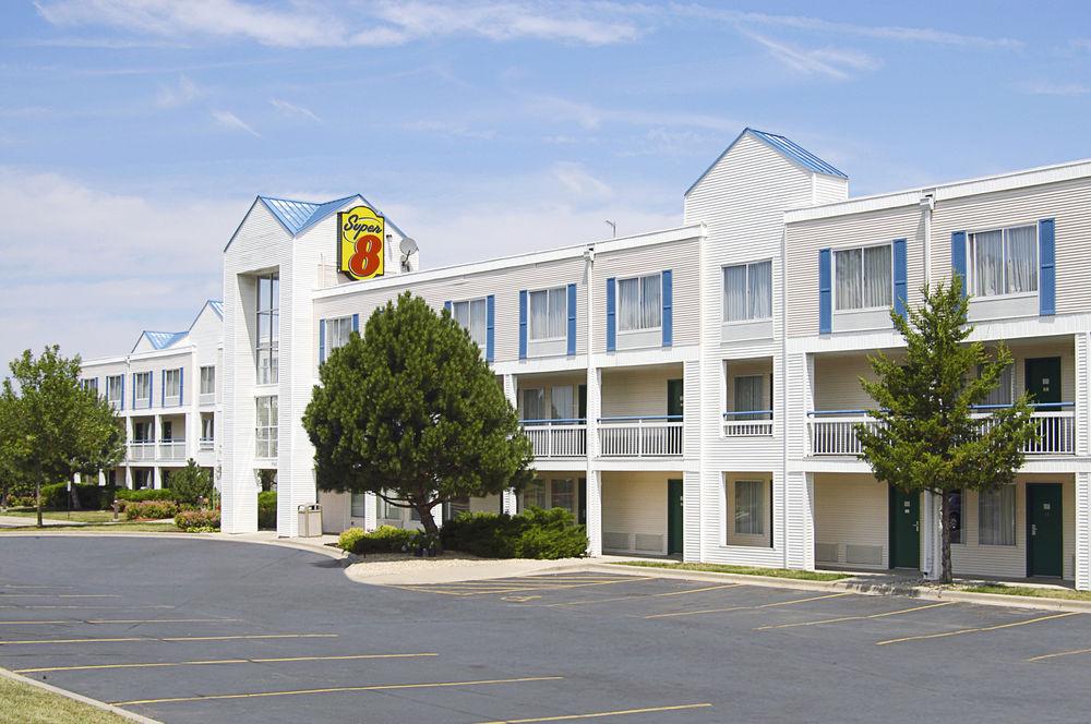 Super 8 By Wyndham East 3* Madison