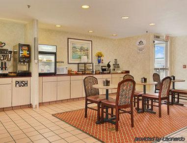 Hotel Super 8 By Wyndham East 3*